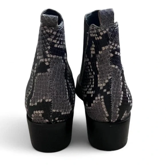 Marc Fisher Snakeskin Ankle Booties | Pointed Toe Western Chic 8.5 - Picture 2 of 4